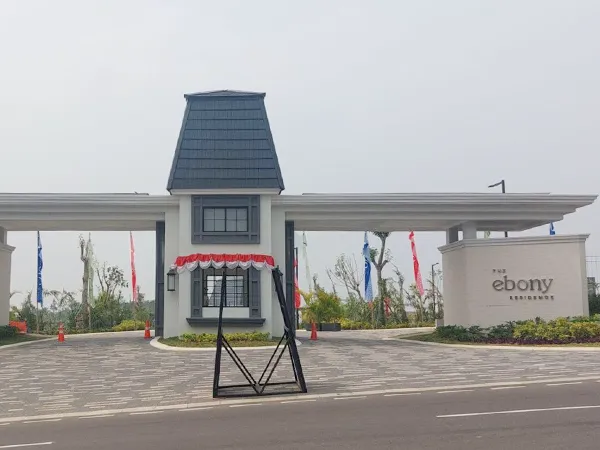 The Ebony Residence - View Fasad Keseluruhan