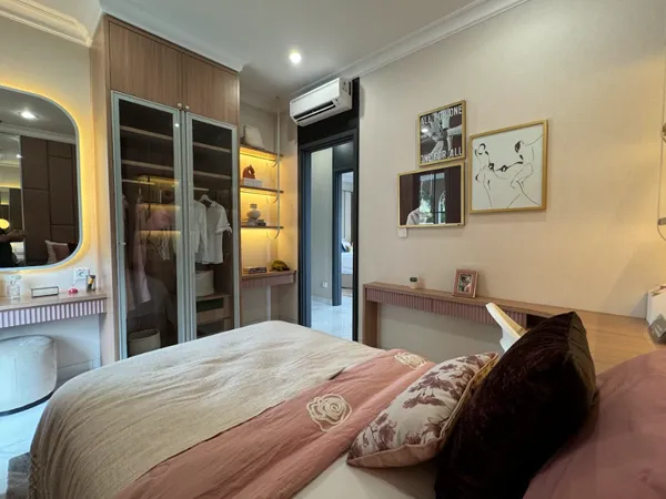 Interior Maple Residence 12