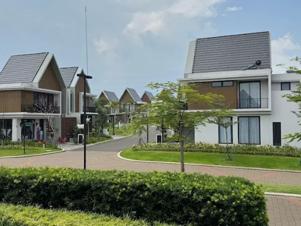 The Mahogany Residence - Modern Living 5